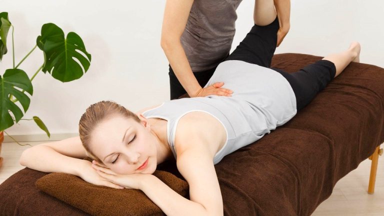 5 Tips for Choosing the Right Chiropractor